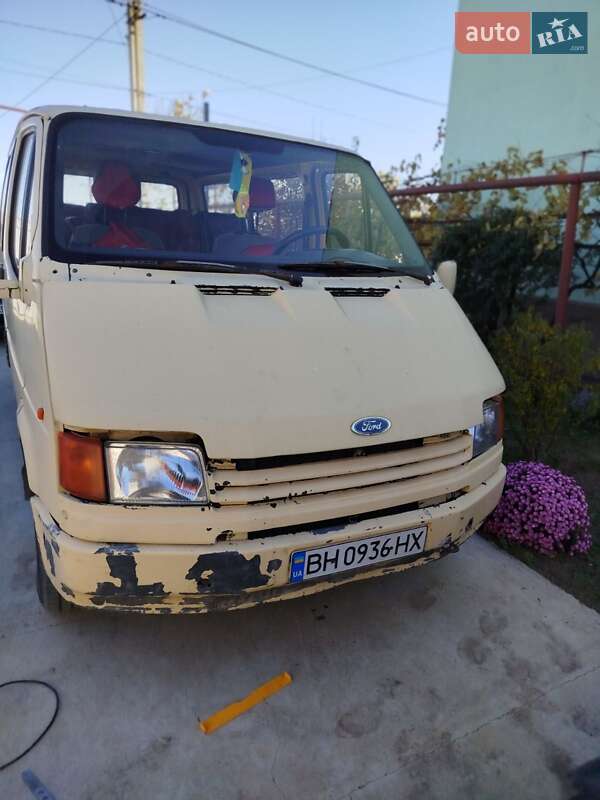 Микроавтобус Ford Transit 1991 в 