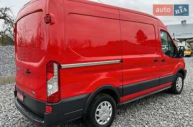 Вантажний фургон Ford Transit 2017 в Рівному