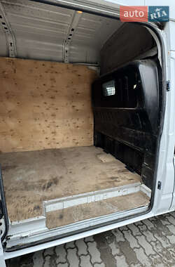 Грузовой фургон Ford Transit 2011 в 