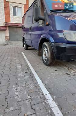 Вантажний фургон Ford Transit 2004 в Тернополі