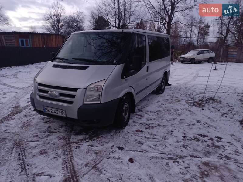 Микроавтобус Ford Transit 2010 в Рокитном
