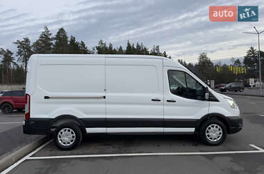 Грузовой фургон Ford Transit 2021 в Ирпене