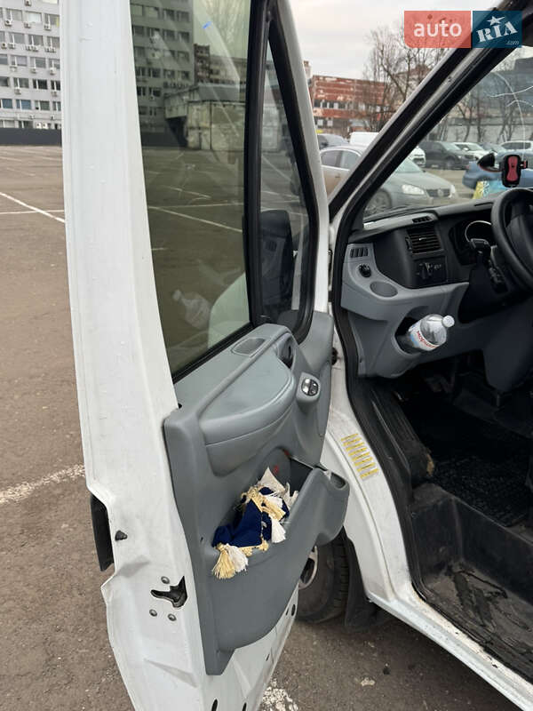 Грузовой фургон Ford Transit 2011 в Киеве фото 19 Грузовой фургон Ford Transit 2011 в Киеве