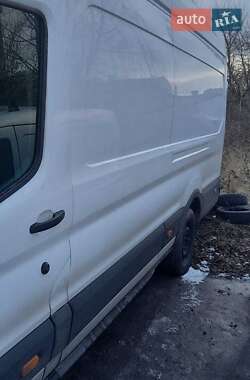 Вантажний фургон Ford Transit 2017 в 
