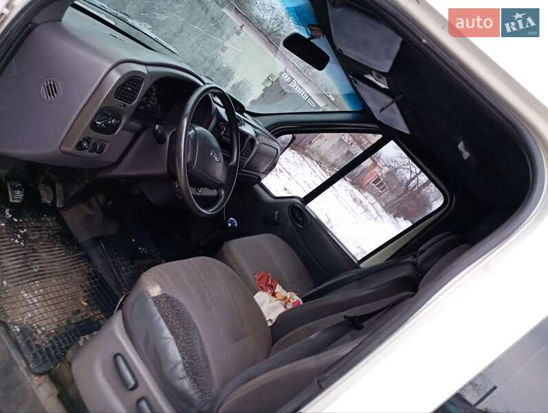 Грузовой фургон Ford Transit 2003 в Харькове