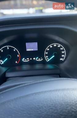 Грузовой фургон Ford Transit 2020 в 