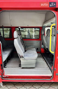 Специальный автобус Ford Transit 2012 в 