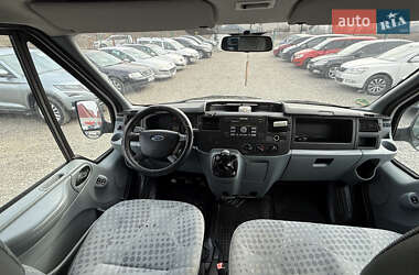 Микроавтобус Ford Transit 2006 в 