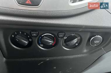 Грузовой фургон Ford Transit 2017 в 
