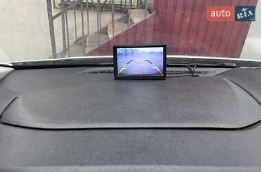 Грузовой фургон Ford Transit 2017 в 