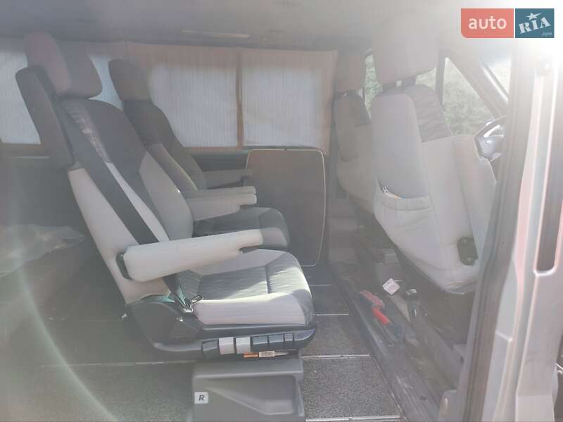 Микроавтобус Ford Transit 2003 в Ровно