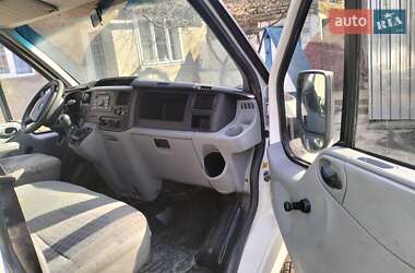 Грузовой фургон Ford Transit 2008 в Снятине