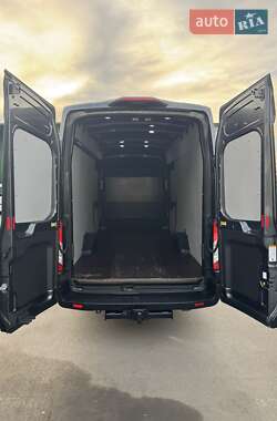 Вантажний фургон Ford Transit 2019 в 