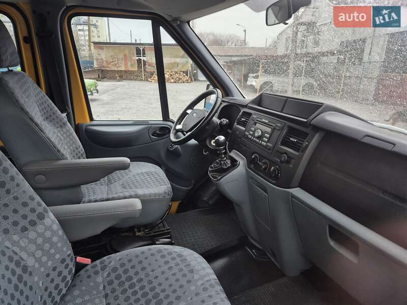 Эвакуатор Ford Transit 2011 в Виннице