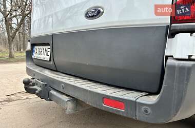 Грузопассажирский фургон Ford Transit 2018 в 