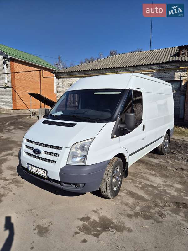 Грузовой фургон Ford Transit 2012 в 