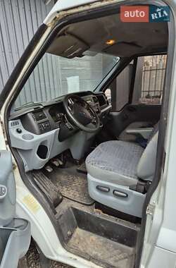 Грузовой фургон Ford Transit 2012 в 