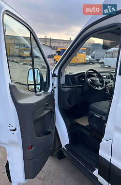 Вантажний фургон Ford Transit 2020 в 
