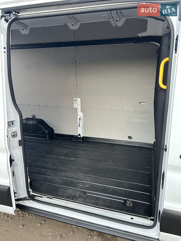 Вантажний фургон Ford Transit 2020 в Києві