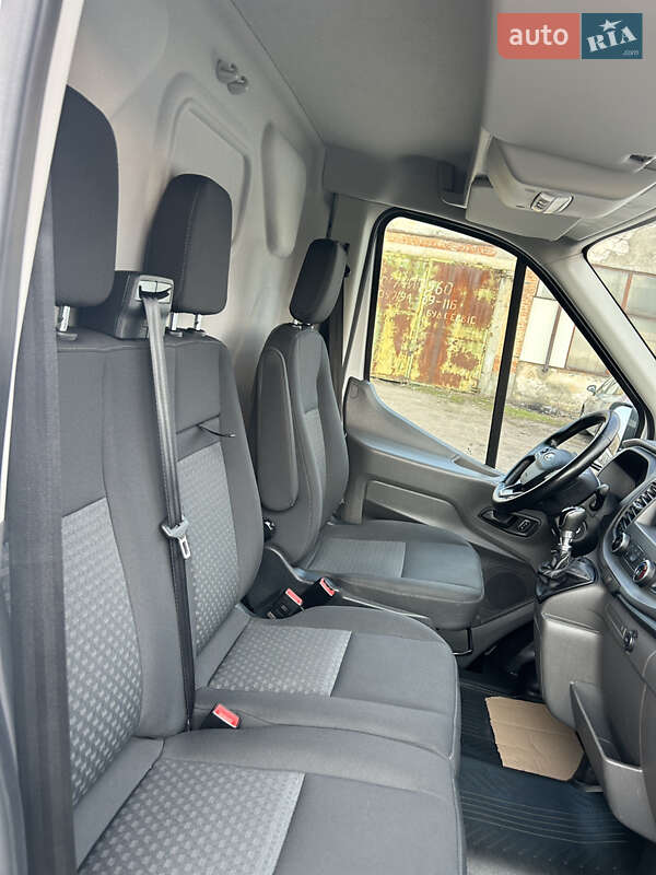 Вантажний фургон Ford Transit 2020 в Києві