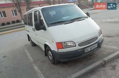 Микроавтобус Ford Transit 2000 в 