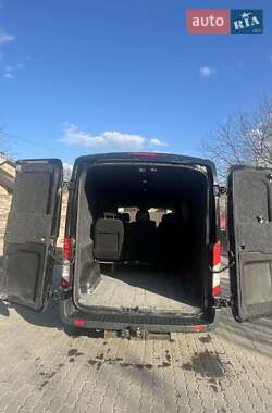 Микроавтобус Ford Transit 2015 в Львове