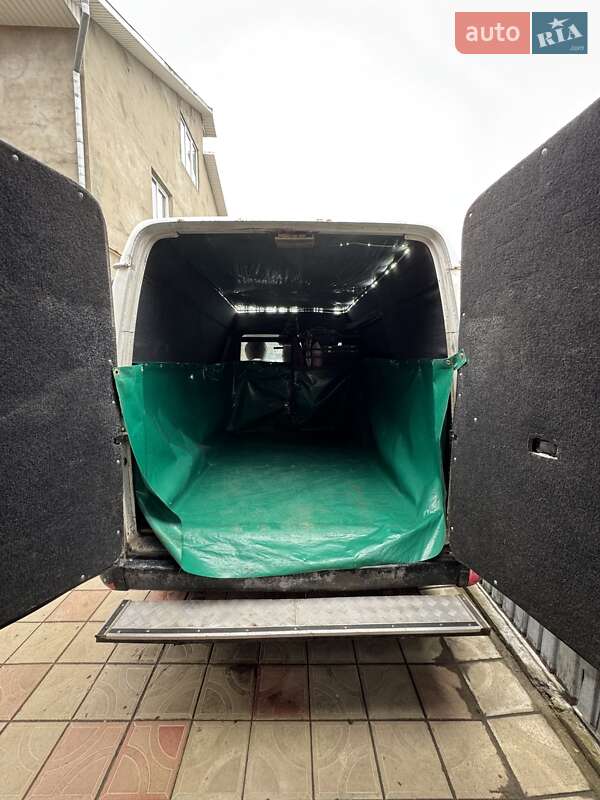Грузовой фургон Ford Transit 1998 в Кельменцах