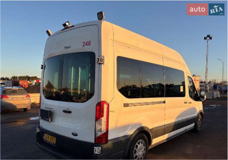 Микроавтобус Ford Transit 2016 в 