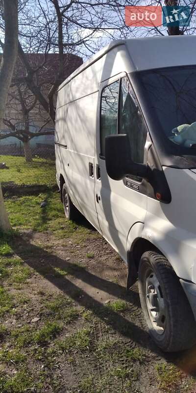 Грузовой фургон Ford Transit 2003 в Дрогобыче