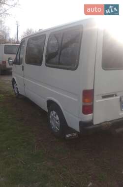 Грузопассажирский фургон Ford Transit 1990 в 