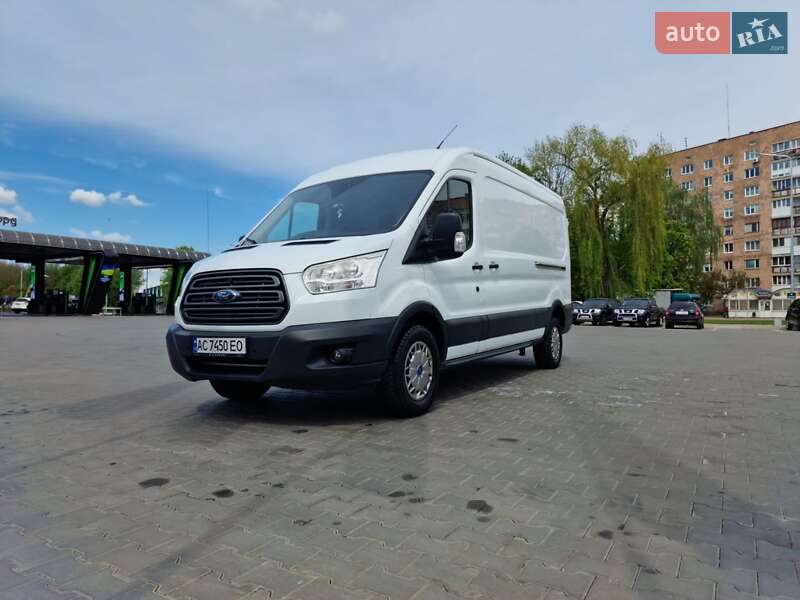 Грузовой фургон Ford Transit 2017 в Луцке