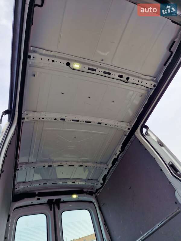 Грузовой фургон Ford Transit 2017 в Луцке