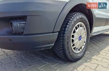 Грузовой фургон Ford Transit 2017 в 