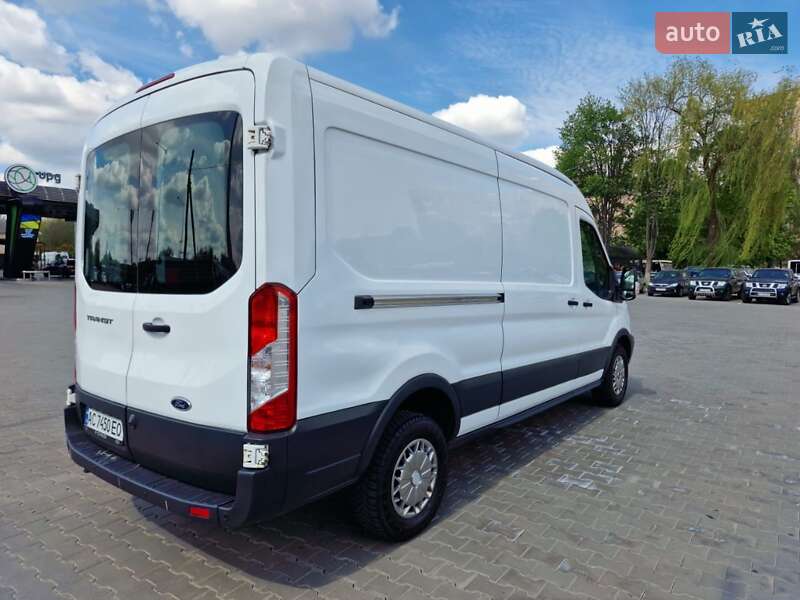 Грузовой фургон Ford Transit 2017 в Луцке