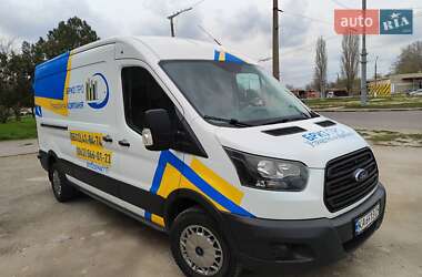 Грузовой фургон Ford Transit 2017 в 
