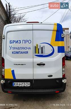 Грузовой фургон Ford Transit 2017 в 