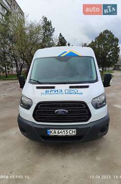 Грузовой фургон Ford Transit 2017 в 