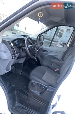 Грузовой фургон Ford Transit 2018 в 