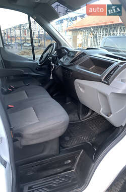Грузовой фургон Ford Transit 2018 в 