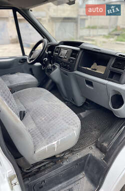 Микроавтобус Ford Transit 2006 в 