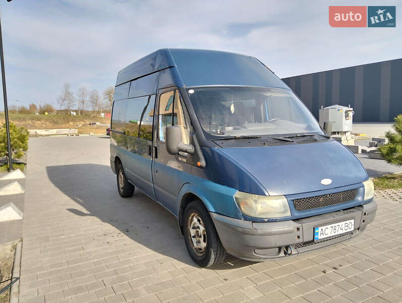 Вантажопасажирський фургон Ford Transit 2002 в 