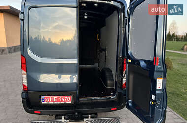 Грузовой фургон Ford Transit 2020 в 