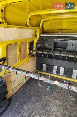 Грузовой фургон Ford Transit 2010 в 