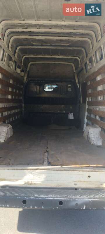 Вантажний фургон Ford Transit 2005 в Любомлі