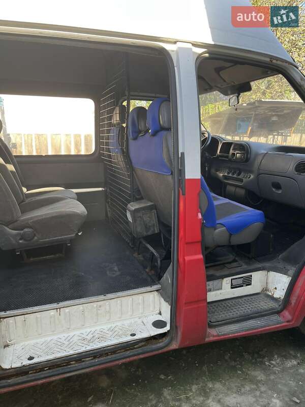 Грузовой фургон Ford Transit 1999 в Киеве