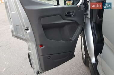Вантажний фургон Ford Transit 2022 в 