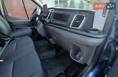 Грузовой фургон Ford Transit 2019 в 