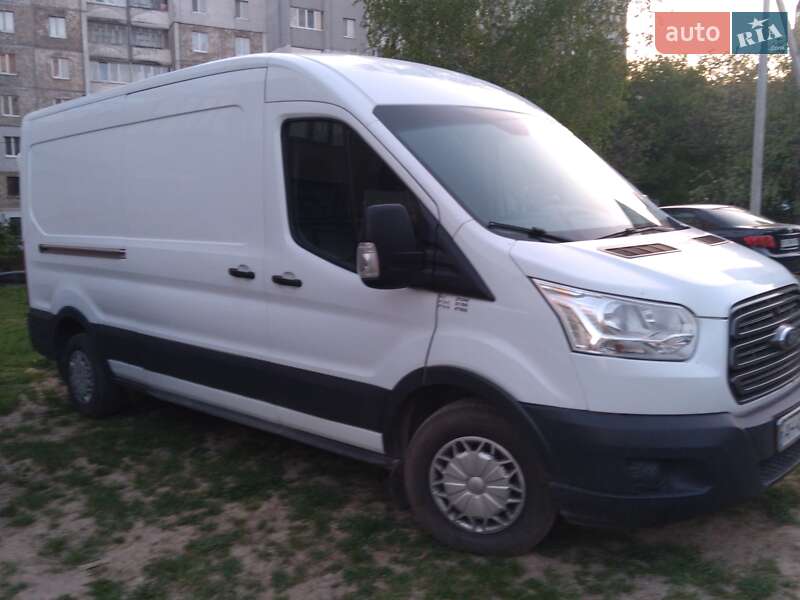 Вантажний фургон Ford Transit 2015 в Хмельницькому