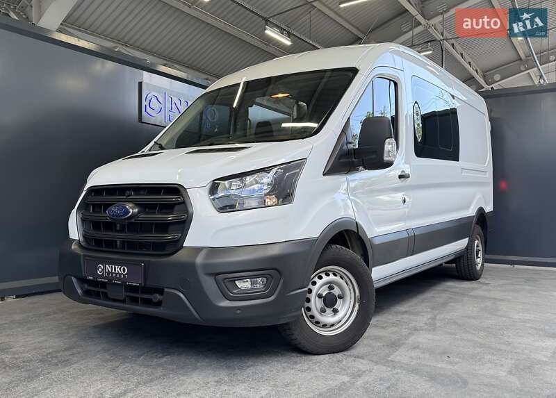 Грузопассажирский фургон Ford Transit 2023 в 