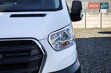 Вантажний фургон Ford Transit 2020 в 